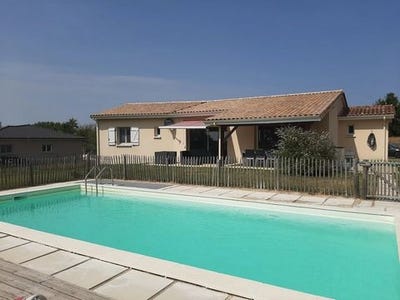 /international/fr/vanxains-aquitaine-120097796859/