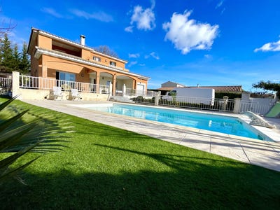 /international/fr/ceyras-languedoc-roussillon-310108315394/