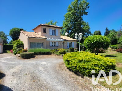 /international/fr/saint-salvy-de-la-balme-midi-pyrenees-310108863649/