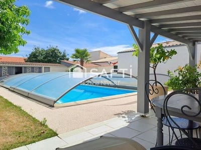 /international/fr/sainte-soulle-charente-310101389213/
