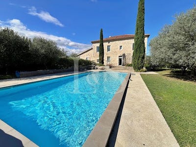 /international/fr/viviers-rhone-310102635829/