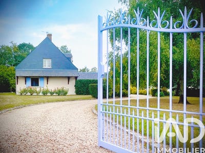 /international/fr/trainou-centre-val-de-loire-310107325294/