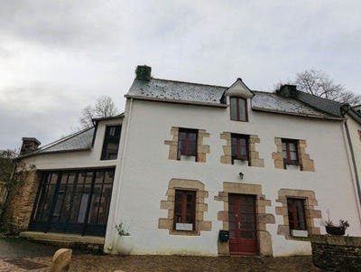 /international/fr/josselin-brittany-310108248761/