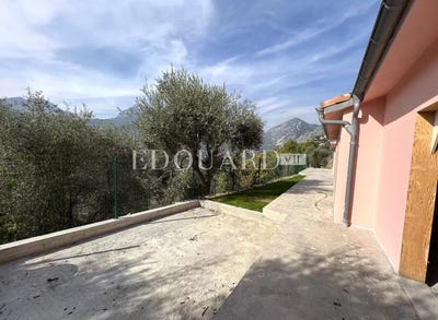 /international/fr/castellar-provence-alpes-cote-d-azur-310107362668/