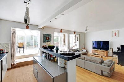 /international/fr/paris-ile-de-france-310101081719/?lang=de