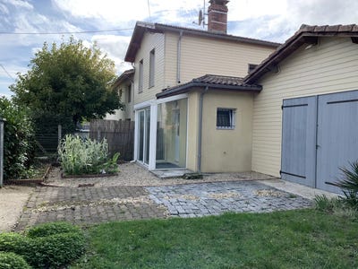 /international/fr/cabanac-et-villagrains-aquitaine-310109126356/