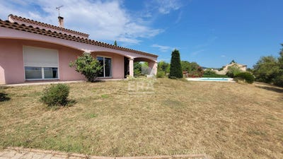/international/fr/cadenet-provence-alpes-cote-d-azur-310100990041/