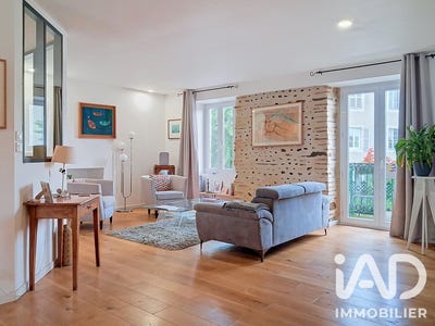 /international/fr/pau-rhone-310109015061/?lang=id