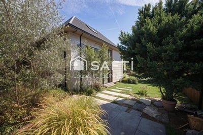 /international/fr/mandres-les-roses-ile-de-france-310100523741/