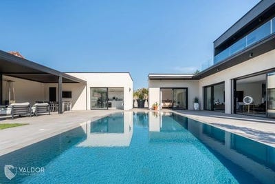 /international/fr/macon-burgundy-310100523851/?lang=zh-cn