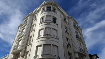 /international/fr/vichy-auvergne-120096881470/