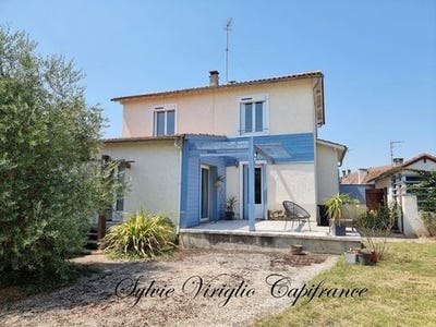 /international/fr/prigonrieux-aquitaine-120094147227/