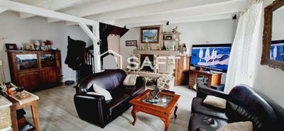 /international/fr/la-ville-es-nonais-brittany-310104811630/