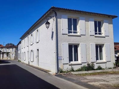 /international/fr/cognac-charente-310100114656/