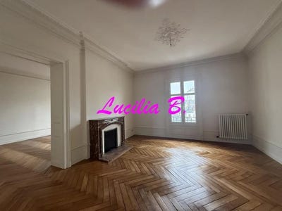 /international/fr/tours-rhone-310106490627/