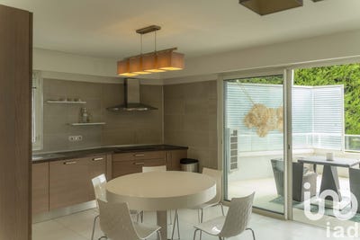/international/fr/roquebrune-cap-martin-provence-alpes-cote-d-azur-310098580956/