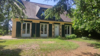 /international/fr/rieux-brittany-310100369425/