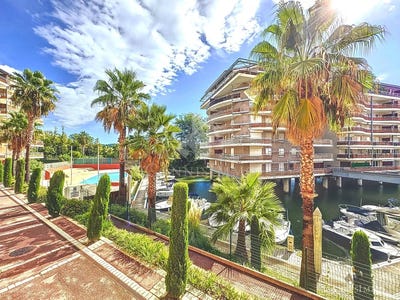 /international/fr/mandelieu-la-napoule-provence-alpes-cote-d-azur-310109245697/?lang=th