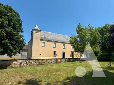 /international/fr/saint-martial-de-nabirat-aquitaine-310102874317/