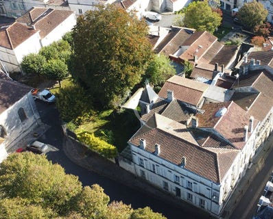 /international/fr/pons-charente-310106387794/