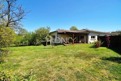 /international/fr/saint-didier-de-formans-lorraine-310098905566/
