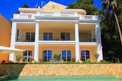 /international/fr/antibes-provence-alpes-cote-d-azur-310108454791/