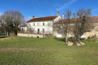 /international/fr/saint-crepin-aquitaine-310107558608/