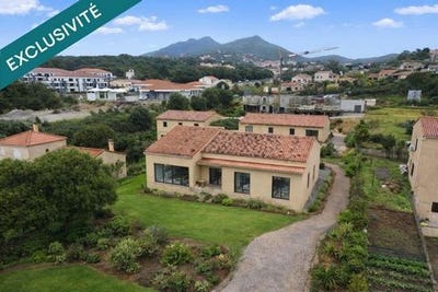 /international/fr/viggianello-corsica-310108595182/