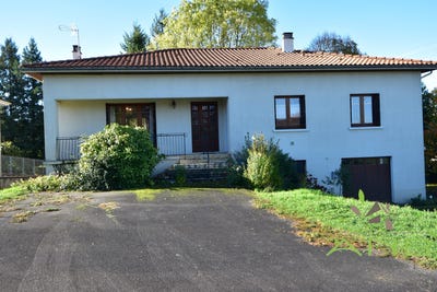 /international/fr/montbron-charente-310103452751/