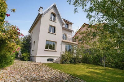 /international/fr/garches-ile-de-france-310108809284/