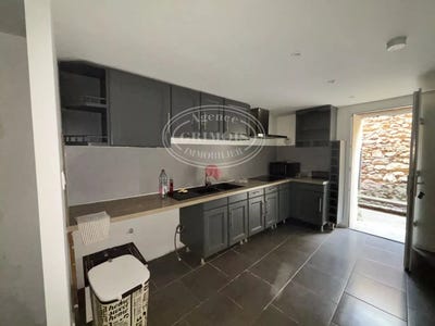 /international/fr/lezignan-corbieres-languedoc-roussillon-310109800039/