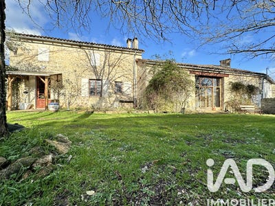 /international/fr/la-chapelle-pouilloux-charente-310105760974/