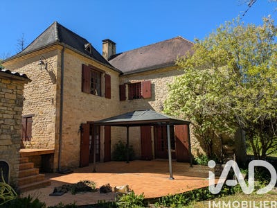 /international/fr/veyrines-de-domme-aquitaine-310106604111/