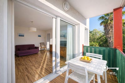 /international/fr/cambo-les-bains-aquitaine-310107558539/
