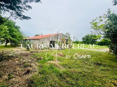 /international/fr/saint-etienne-du-bois-pays-de-la-loire-310099228434/?lang=fr