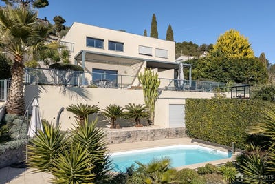 /international/fr/la-colle-sur-loup-provence-alpes-cote-d-azur-310098732871/