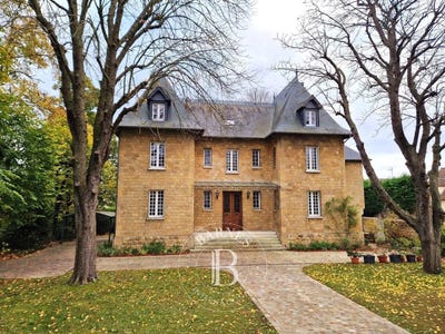 /international/fr/cergy-ile-de-france-310100607518/