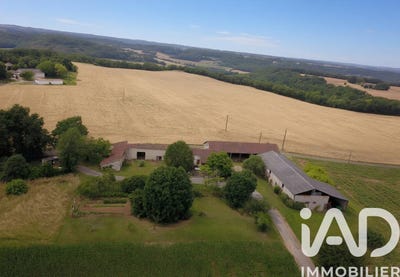 /international/fr/laroque-timbaut-aquitaine-310108670282/