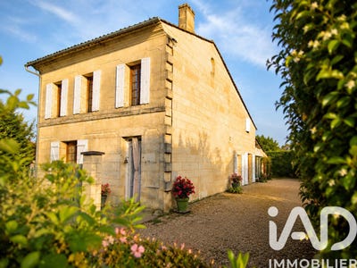 /international/fr/lussac-charente-310108053155/