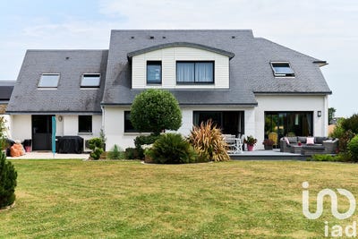 /international/fr/saint-cast-le-guildo-brittany-310098144256/