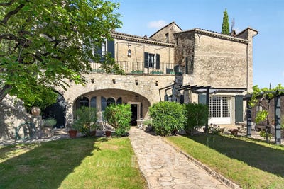 /international/fr/vaison-la-romaine-provence-alpes-cote-d-azur-310108764114/