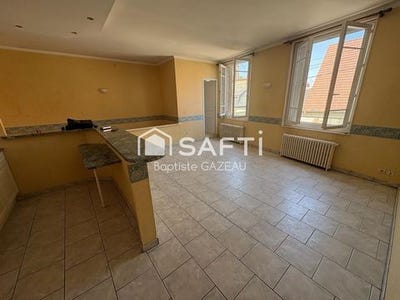 /international/fr/bourges-centre-val-de-loire-310108459201/