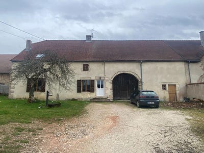 /international/fr/34-grande-rue-vielverge-burgundy-310099412771/