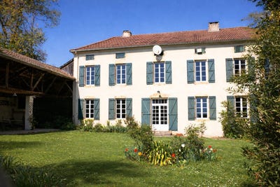/international/fr/madiran-midi-pyrenees-310108264248/