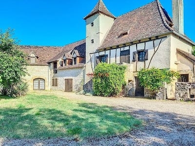 /international/fr/carennac-midi-pyrenees-310101440921/?lang=id