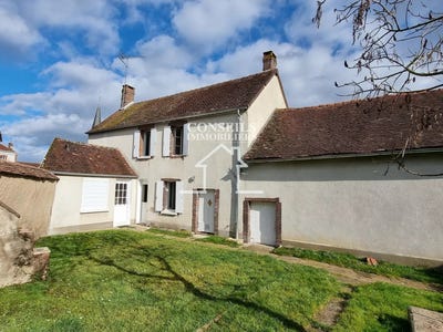 /international/fr/villeneuve-sur-yonne-burgundy-310100041388/
