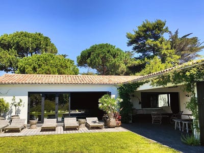 /international/fr/les-portes-en-re-charente-310110357753/
