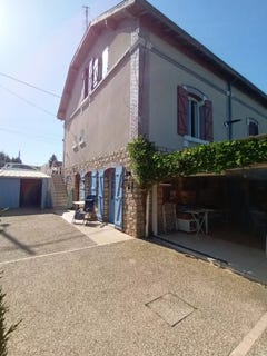 /international/fr/montceau-les-mines-burgundy-310108565110/