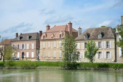 /international/fr/marcilly-sur-seine-ardennes-120090745007/?lang=zh-tw