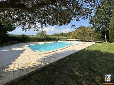 /international/fr/saint-mamert-du-gard-languedoc-roussillon-310107600235/